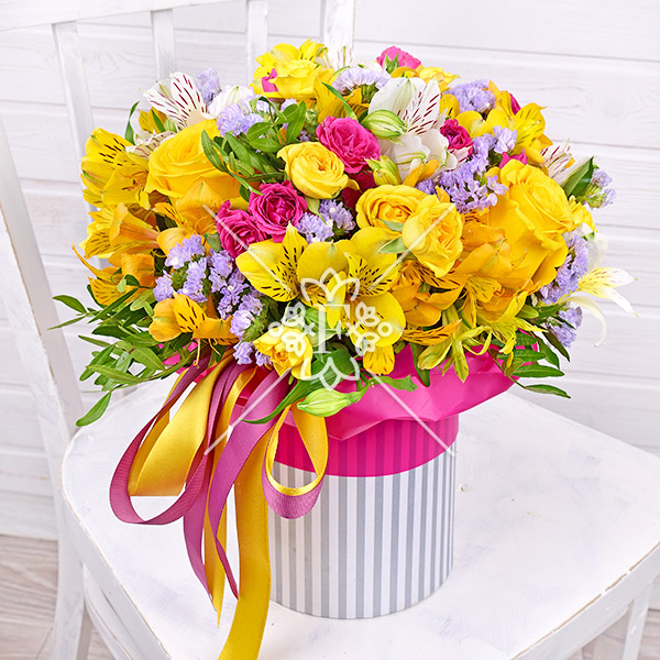 Дарю тебе счастье – яркая композиция из роз и альстромерий Дарю тебе счастье